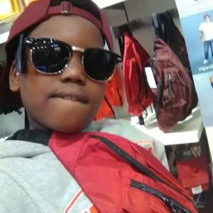 Meet your Posher, Amari